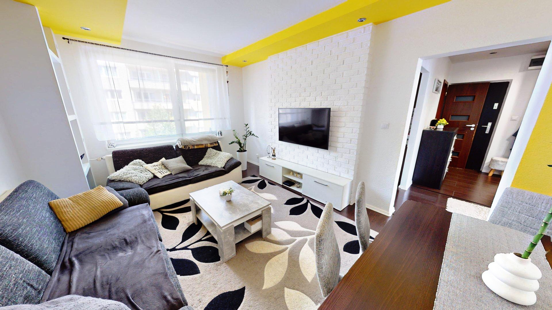 3-IZBOVÝ BYT S NOVÝM BALKÓNOM, 72m2, ŽILINA - VLČINCE II.