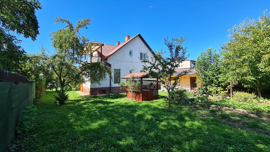 RODINNÝ DOM V SUPER LOKALITE, ŽILINA - BÔRIK