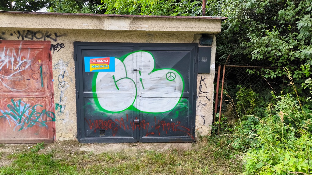 GARÁŽ S ELEKTRIKOU, 18m2, ŽILINA - PRI CELULÓZKE