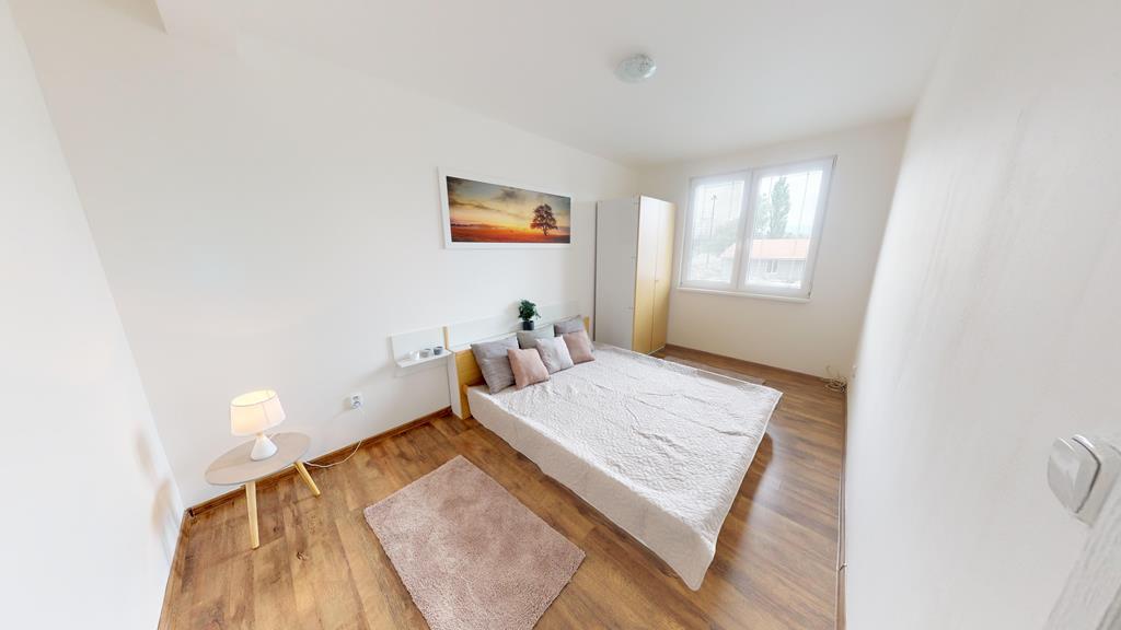 HOME STAGING