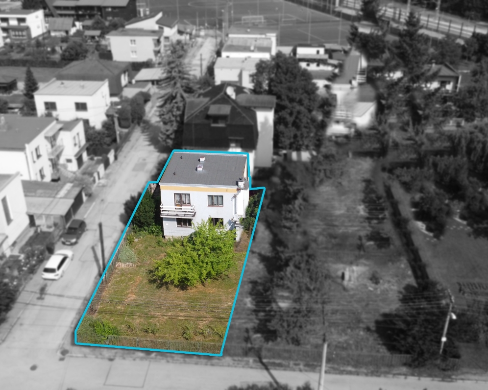 RODINNÝ DOM 4+1 ŽILINA - STRÁŽOV, POZEMOK 360m2