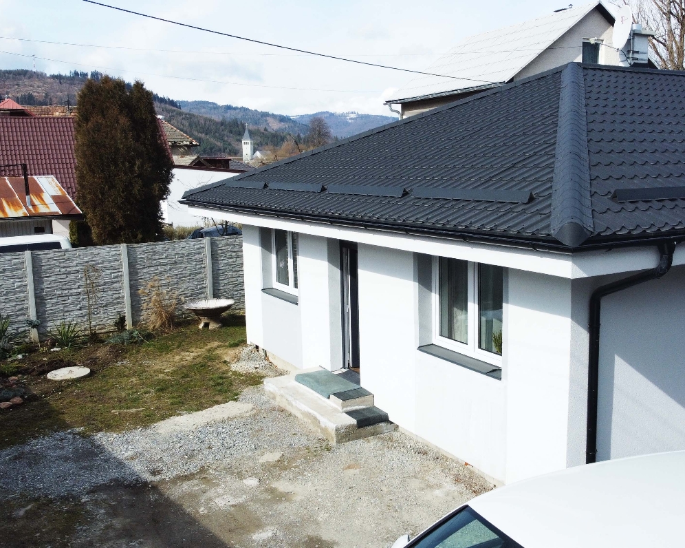NOVOSTAVBA TYPU BUNGALOV 4+KK, POZEMOK 550m2, KYSUCKÝ LIESKOVEC