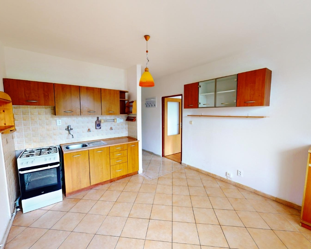 1-IZBOVÝ BYT, 2 x LOGGIA, 35m2, ŽILINA - HLINY VI.