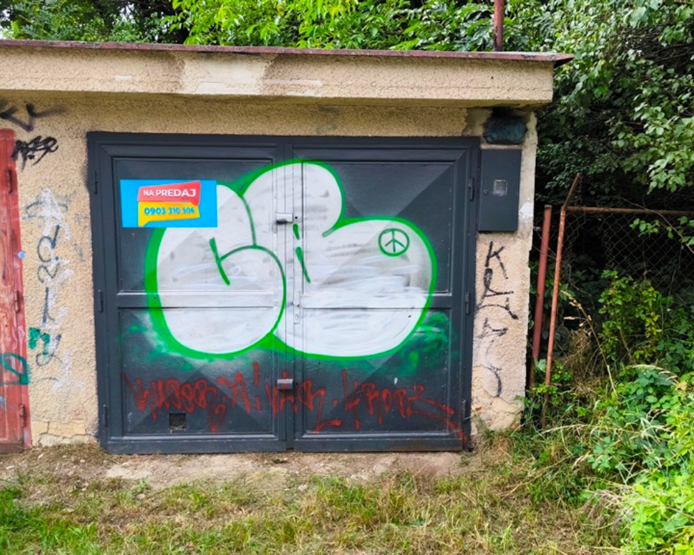 GARÁŽ S ELEKTRIKOU, 18m2, ŽILINA - PRI CELULÓZKE