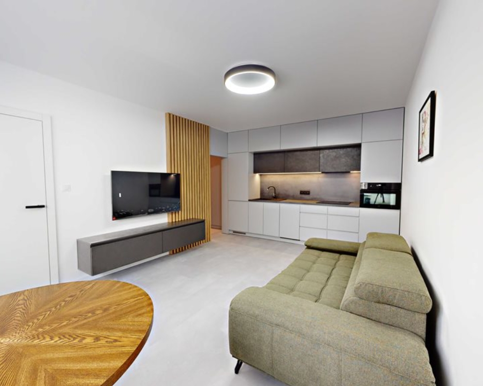 NOVO-ZREKONŠTRUOVANÝ BYT 2+KK S BALKÓNOM, 46m2, ŽILINA - BULVÁR